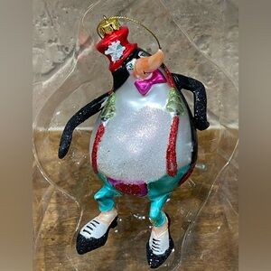 Jingles & Joy Christmas Ornament silly penguin